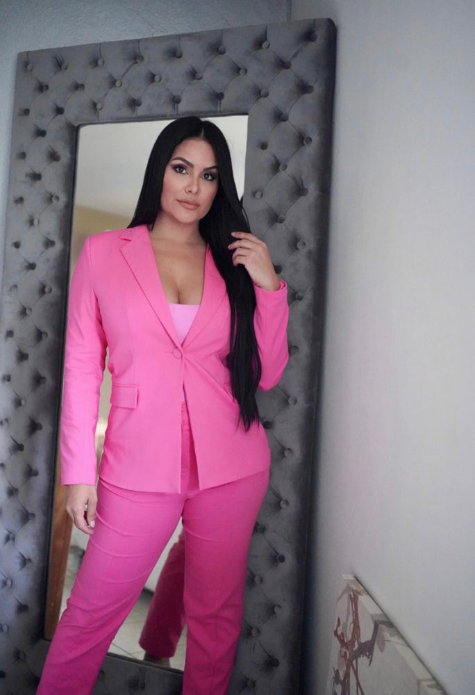
            
                Load image into Gallery viewer, BOSS SUIT - PINK
            
        