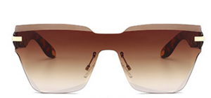 
            
                Load image into Gallery viewer, FAV SUNGLASSES - BROWN
            
        