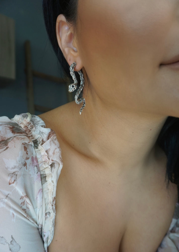 
            
                Load image into Gallery viewer, TURKISH SNAKE EARRINGS
            
        